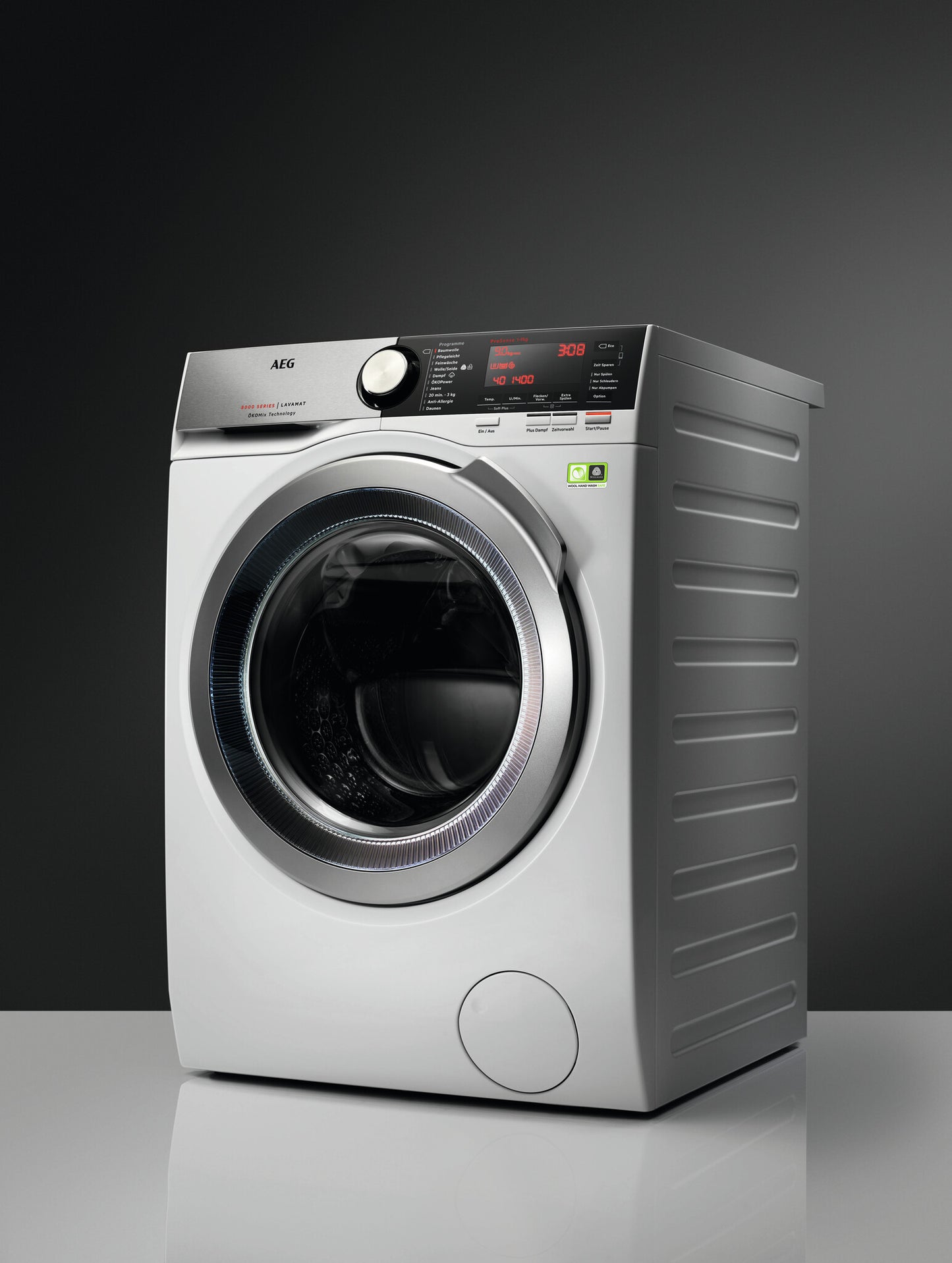 AEG L8FE96CS wasmachine Voorlader 9 kg 1600 RPM Roestvrijstaal, Wit